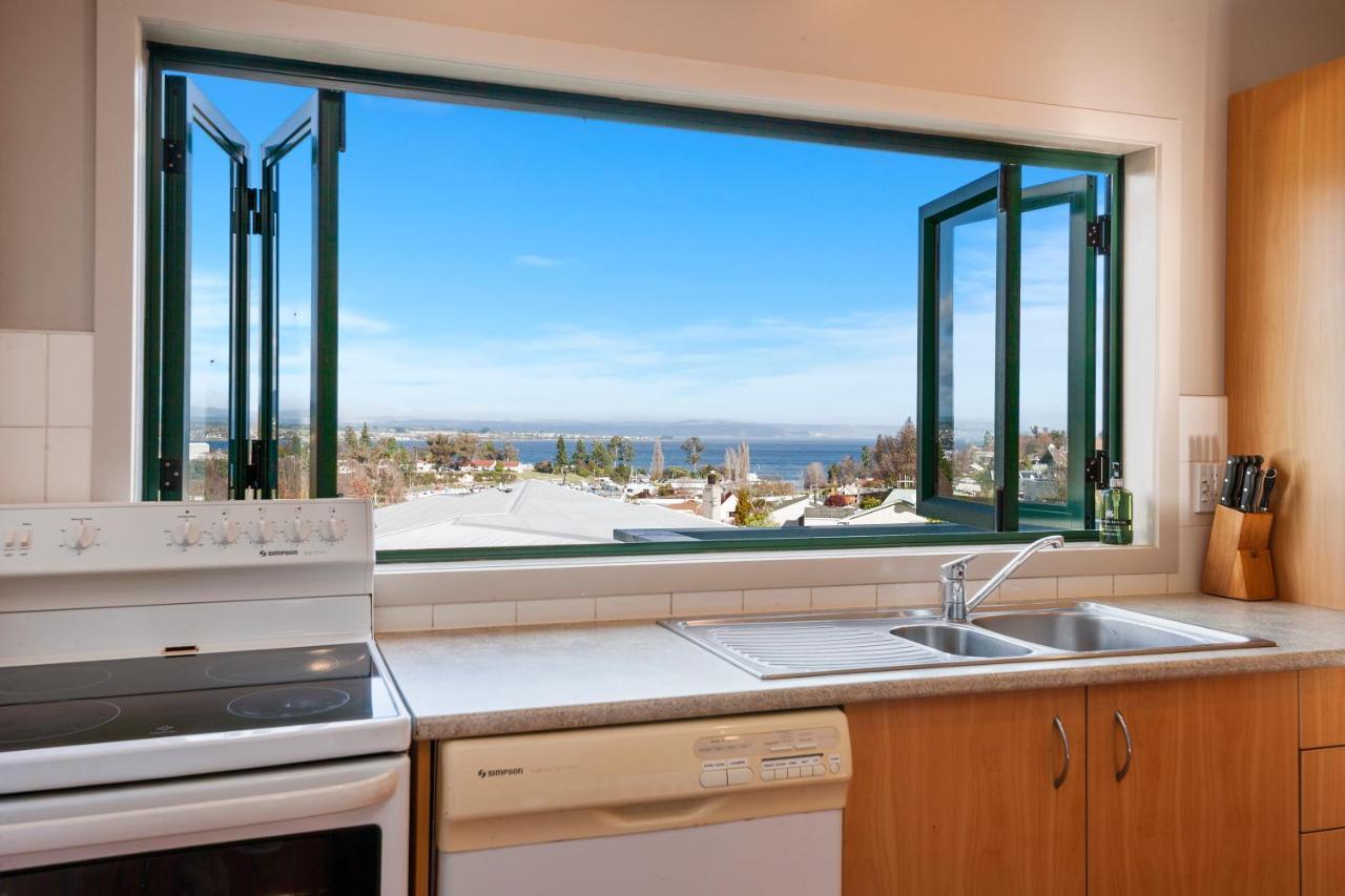 Kaihua Lookout - Taupo Holiday Home Eksteriør billede