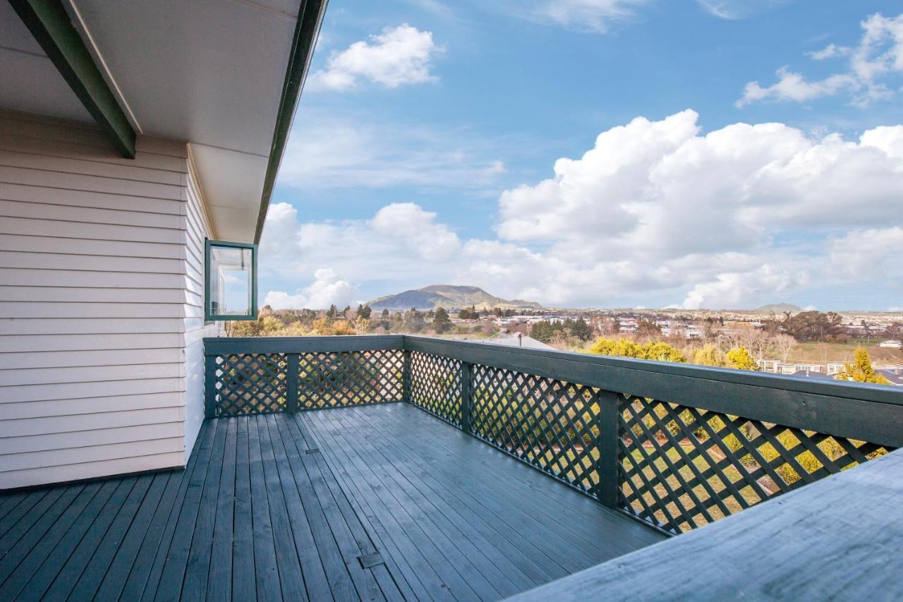 Kaihua Lookout - Taupo Holiday Home Eksteriør billede