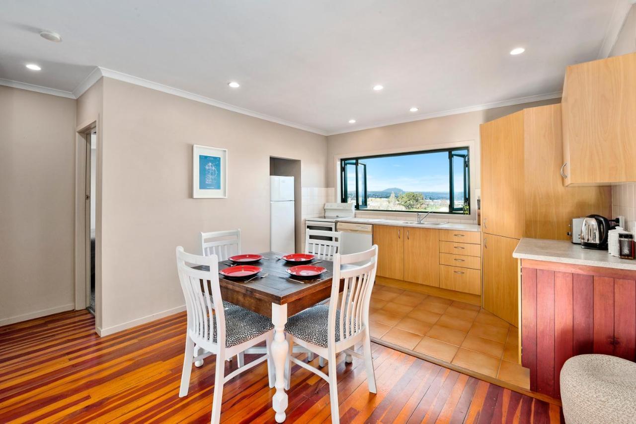 Kaihua Lookout - Taupo Holiday Home Eksteriør billede