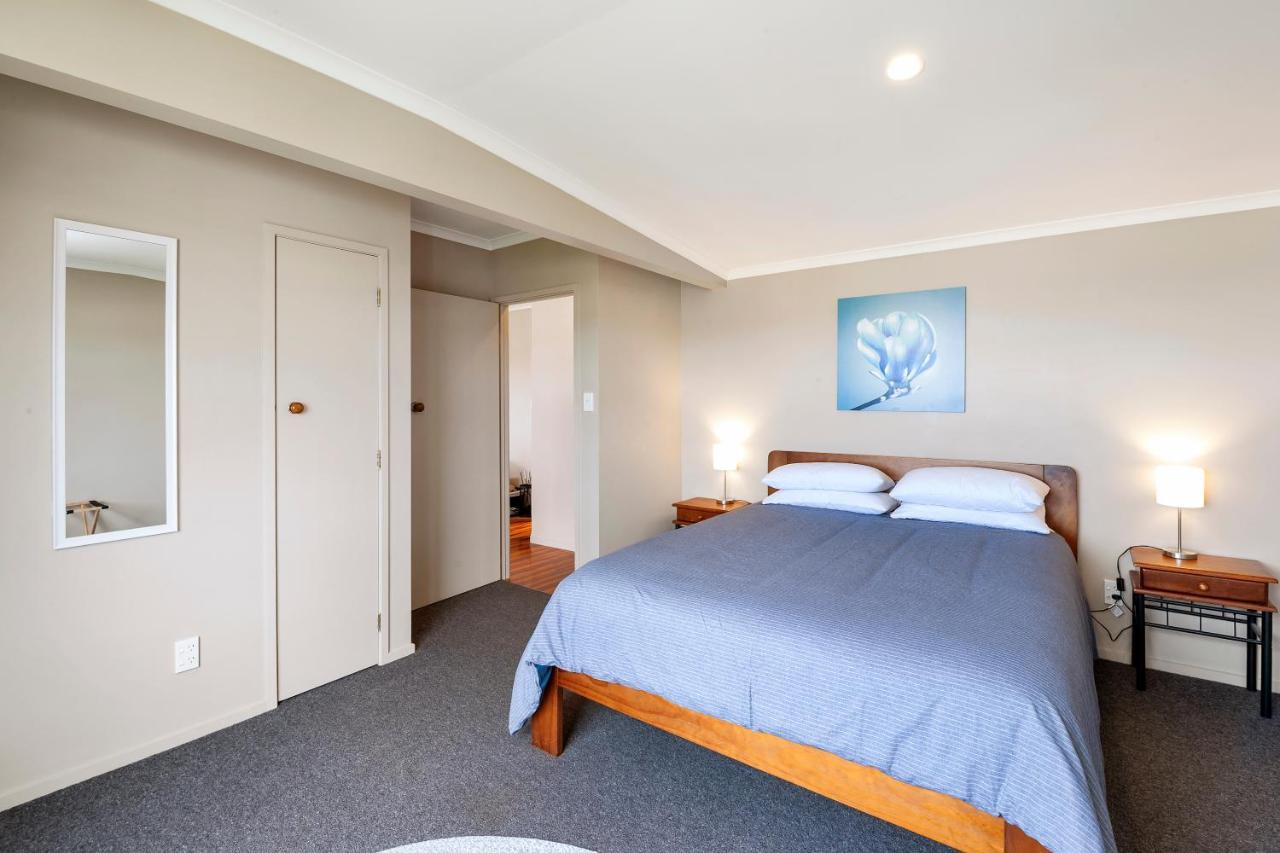 Kaihua Lookout - Taupo Holiday Home Eksteriør billede