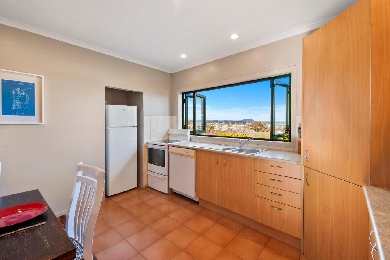 Kaihua Lookout - Taupo Holiday Home Eksteriør billede
